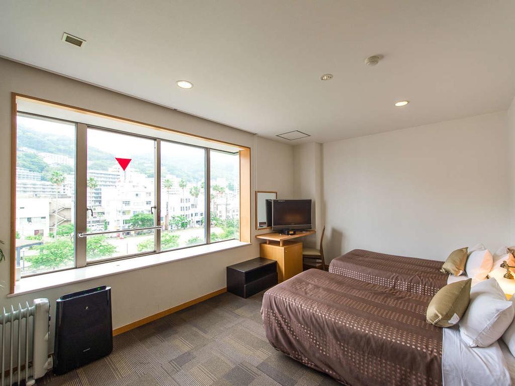 Hotel Livemax Atami Exteriör bild